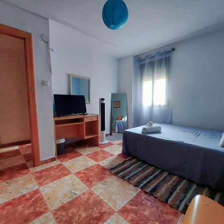 Mavis Habitaciones Valencia Buitenkant foto